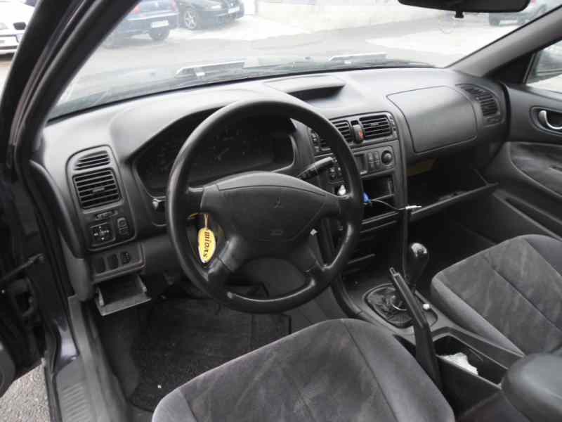 mitsubishi galant berlina (ea0) del año 1999