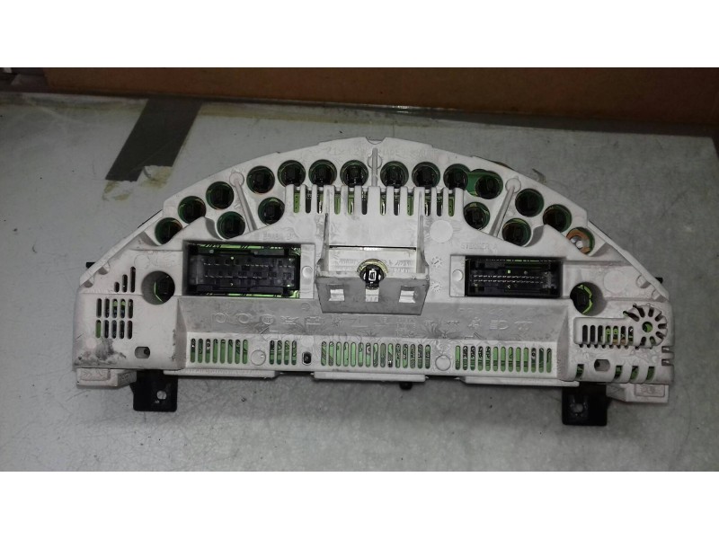 Recambio de cuadro instrumentos para mercedes-benz clase a (w168) 160 (168.033) referencia OEM IAM A1685404011 09051639902 