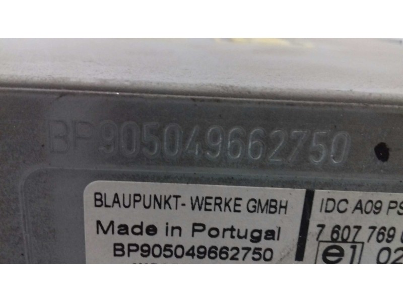 Recambio de sistema audio / radio cd para peugeot 307 cc (s1) 2.0 referencia OEM IAM 7607769050 BP905049662750 BLAUPUNKT