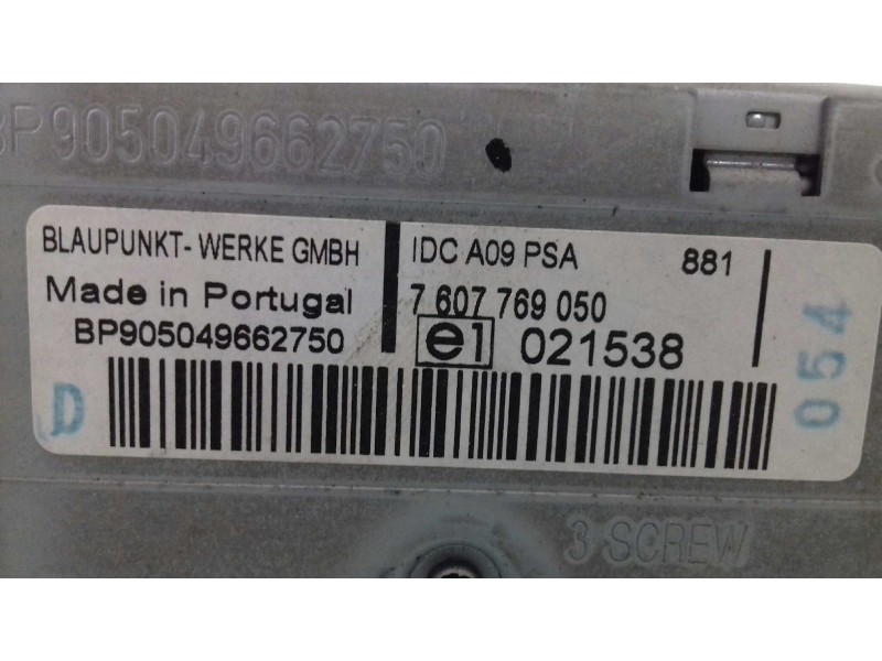 Recambio de sistema audio / radio cd para peugeot 307 cc (s1) 2.0 referencia OEM IAM 7607769050 BP905049662750 BLAUPUNKT
