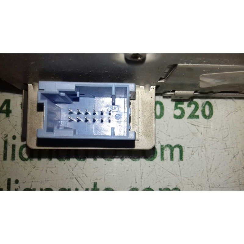 Recambio de sistema audio / radio cd para peugeot 307 cc (s1) 2.0 referencia OEM IAM 7607769050 BP905049662750 BLAUPUNKT