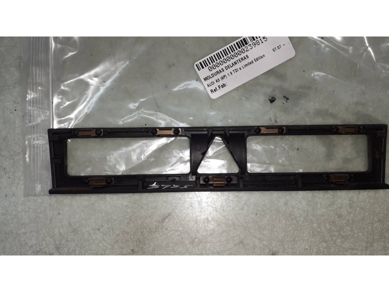 Recambio de molduras delanteras para audi a3 (8p) 1.9 tdi e limited edition referencia OEM IAM   