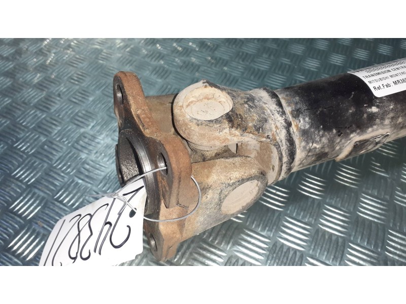 Recambio de transmision central delantera para mitsubishi montero pinin (h60/h70) 1800 gdi (3-ptas.) referencia OEM IAM MR388691