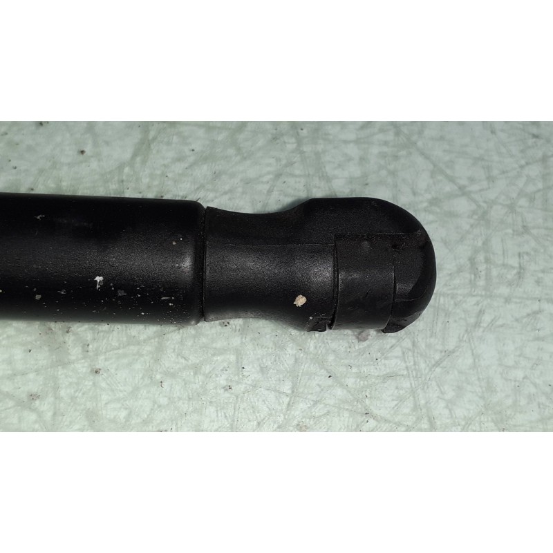 Recambio de amortiguadores capo para audi a3 (8p) 1.9 tdi e limited edition referencia OEM IAM 8P0823359  0250N