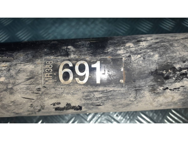 Recambio de transmision central delantera para mitsubishi montero pinin (h60/h70) 1800 gdi (3-ptas.) referencia OEM IAM MR388691