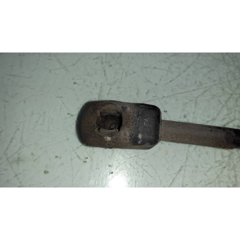 Recambio de amortiguadores capo para audi a3 (8p) 1.9 tdi e limited edition referencia OEM IAM 8P0823359  0250N