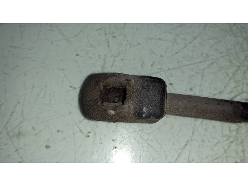 Recambio de amortiguadores capo para audi a3 (8p) 1.9 tdi e limited edition referencia OEM IAM 8P0823359  0250N