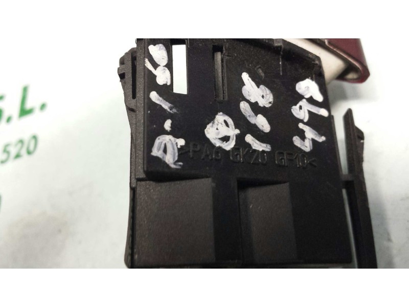 Recambio de warning para mercedes-benz clase a (w168) 160 (168.033) referencia OEM IAM 1688206710  