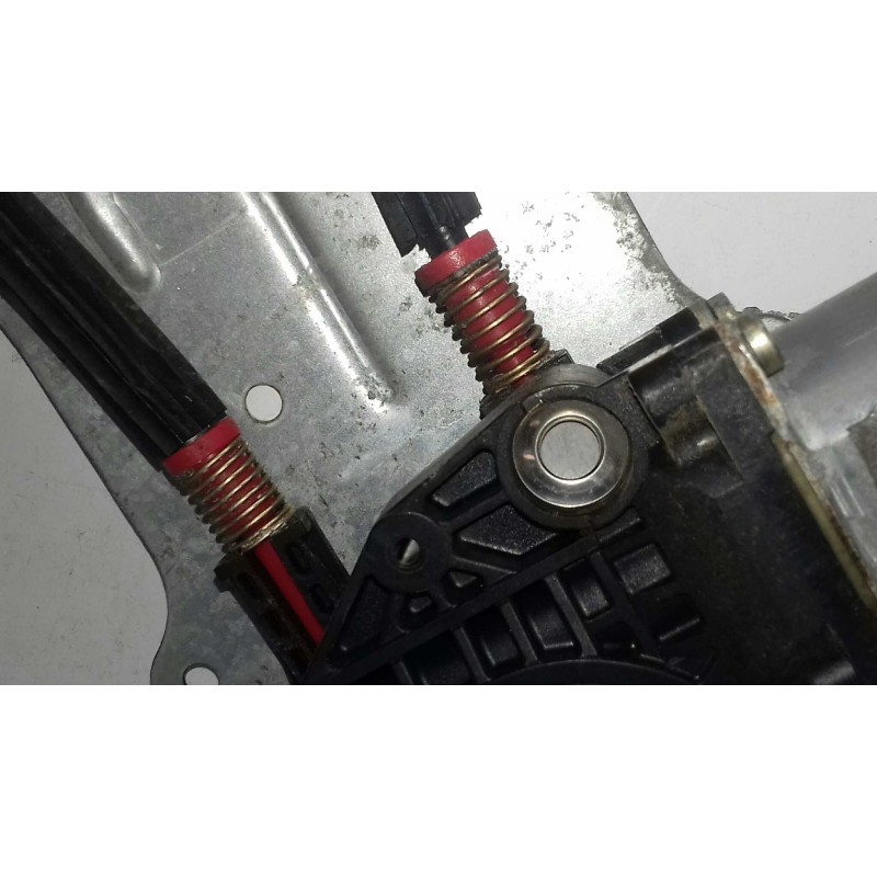 Recambio de elevalunas delantero derecho para citroen xsara picasso 2.0 hdi sx referencia OEM IAM 0130821762  ELECTRICO