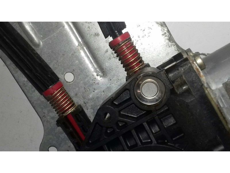 Recambio de elevalunas delantero derecho para citroen xsara picasso 2.0 hdi sx referencia OEM IAM 0130821762  ELECTRICO