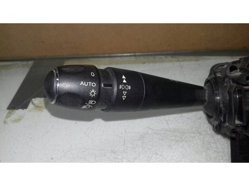 Recambio de mando luces para peugeot 508 access referencia OEM IAM 96759260XT 28704Z COM2008