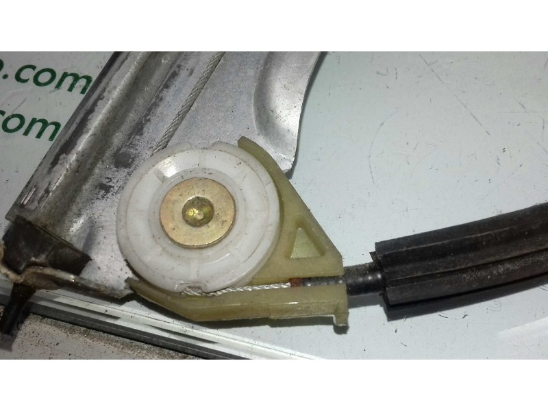 Recambio de elevalunas delantero derecho para citroen xsara picasso 2.0 hdi sx referencia OEM IAM 0130821762  ELECTRICO