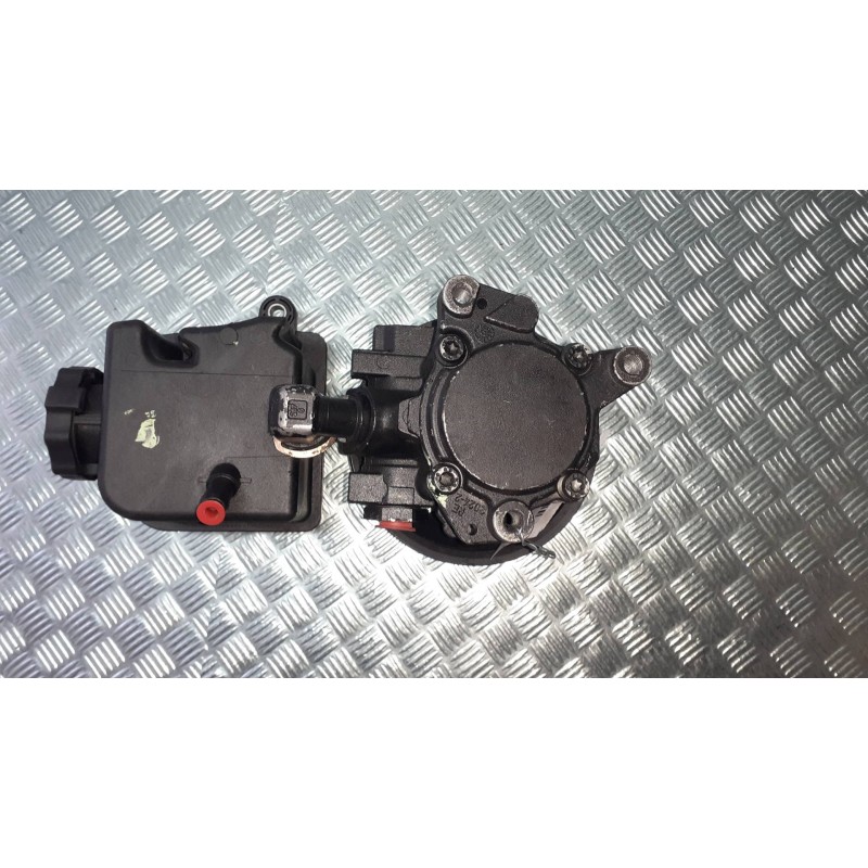 Recambio de bomba direccion para mercedes-benz clase m (w163) 320 (163.154) referencia OEM IAM 0024668101 A0004600183 2108076T