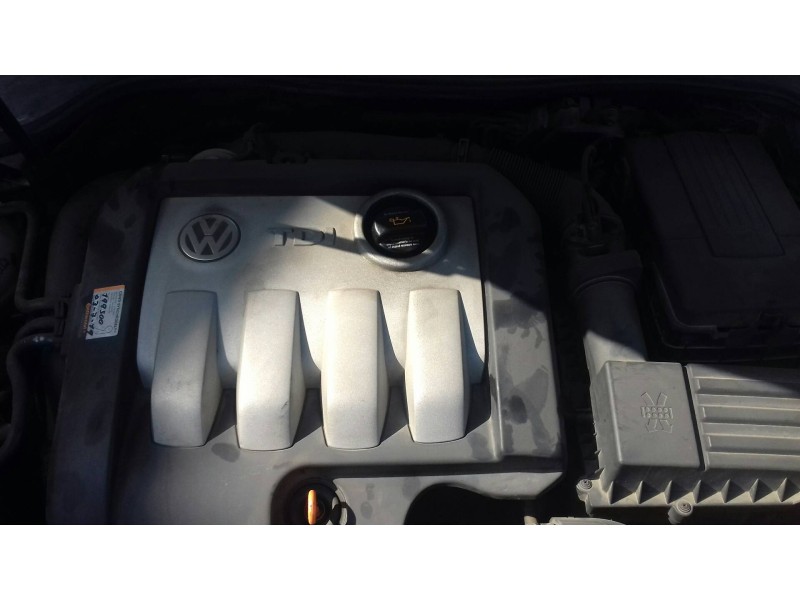 volkswagen golf v berlina (1k1) del año 2005