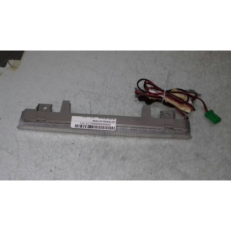 Recambio de luz central de freno para peugeot 508 access referencia OEM IAM 9654923180 89035912 VALEO