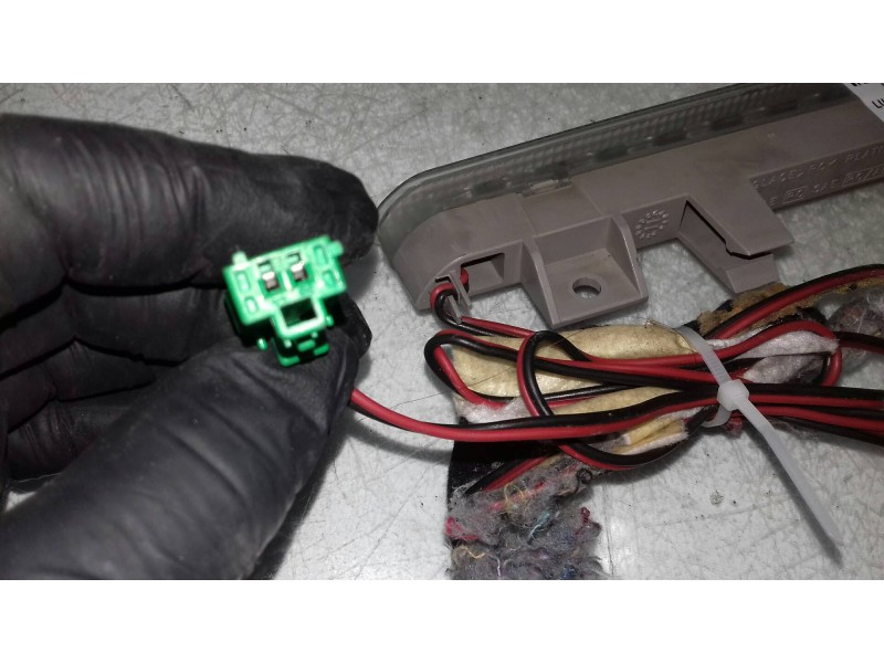 Recambio de luz central de freno para peugeot 508 access referencia OEM IAM 9654923180 89035912 VALEO