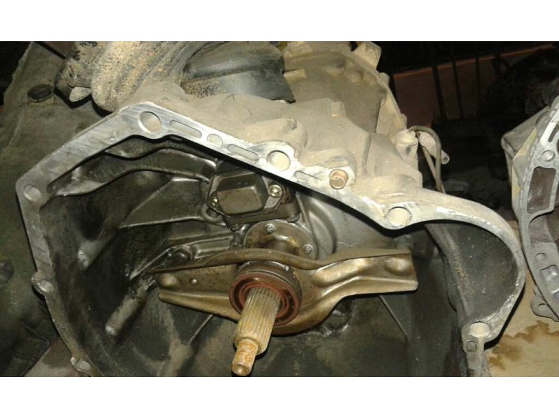 Recambio de caja cambios para mercedes-benz sprinter 02.00  caja cerrada, techo elevado 411 cdi (904.663) referencia OEM IAM 711