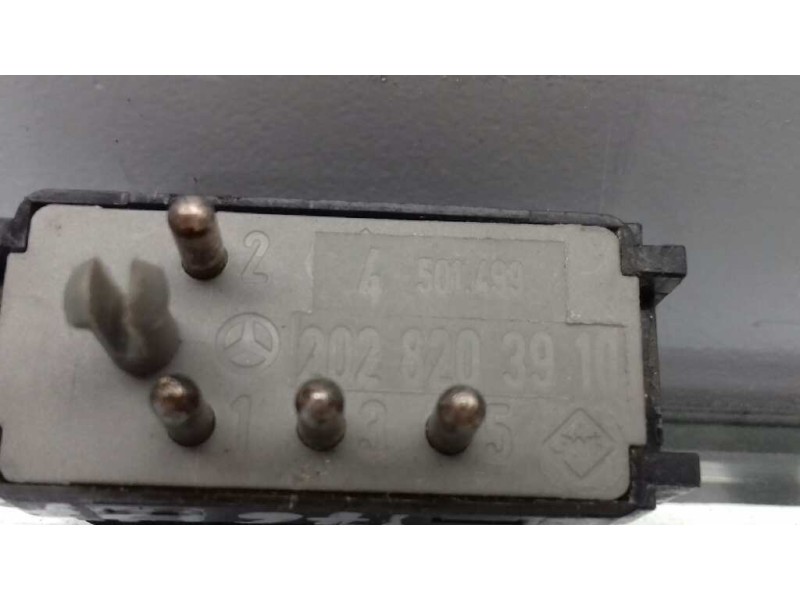 Recambio de interruptor para mercedes-benz clase c (w202) berlina referencia OEM IAM 2028203910 501499 C/C