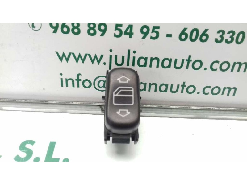 Recambio de mando elevalunas trasero derecho para mercedes-benz clase a (w168) referencia OEM IAM 2108208210 03100550 