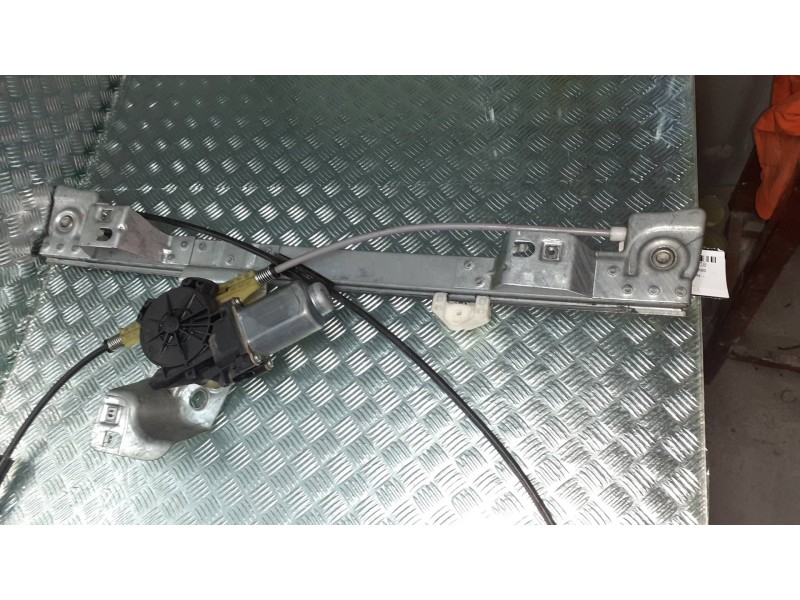 Recambio de elevalunas delantero izquierdo para renault kangoo dynamique referencia OEM IAM 402087A  ELECTRICO