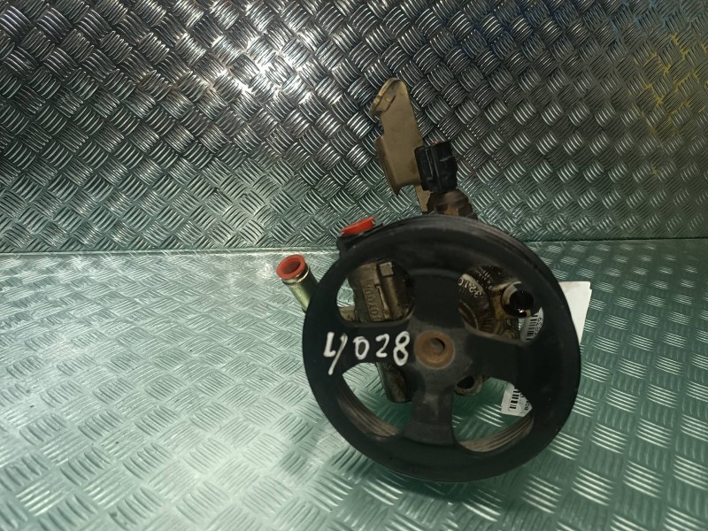 Recambio de bomba direccion para toyota corolla verso (r1) 1.8 luna referencia OEM IAM   