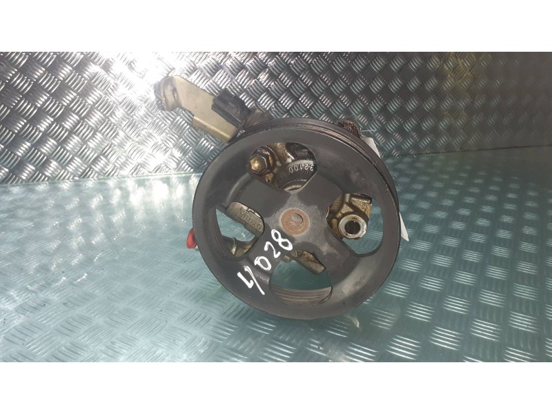 Recambio de bomba direccion para toyota corolla verso (r1) 1.8 luna referencia OEM IAM   