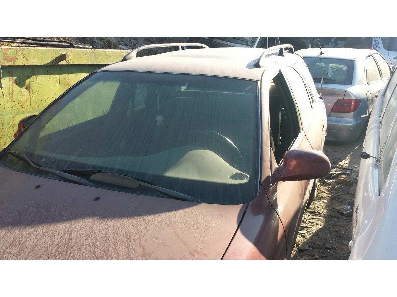 hyundai lantra berlina (rd) del año 1998