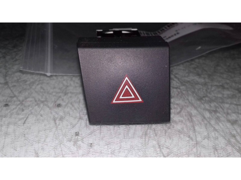 Recambio de warning para peugeot 508 access referencia OEM IAM 96662380ZE 96662380 CONECTOR 6 PINES