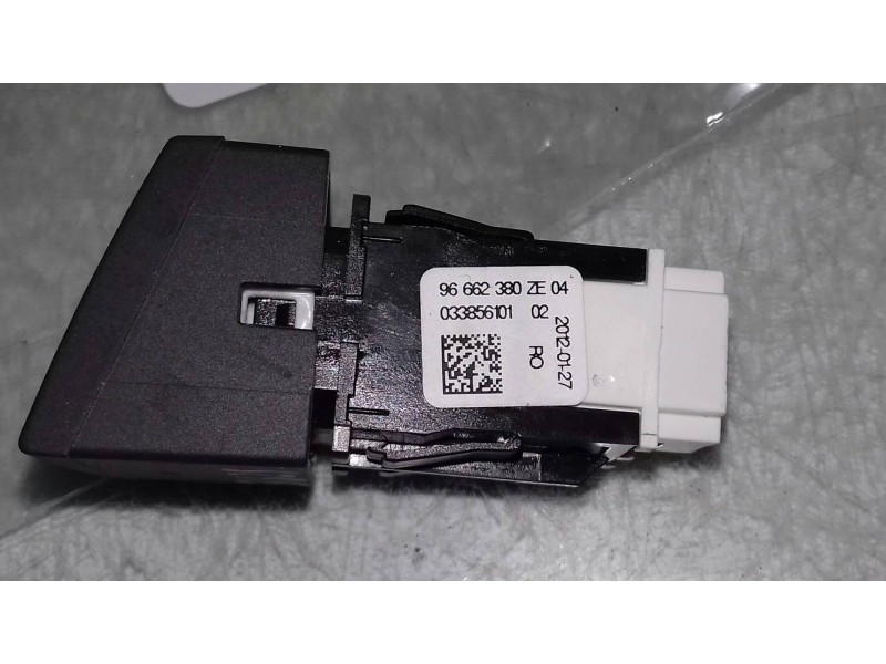 Recambio de warning para peugeot 508 access referencia OEM IAM 96662380ZE 96662380 CONECTOR 6 PINES