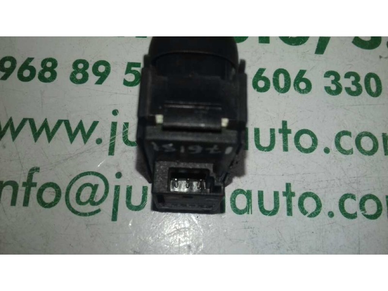 Recambio de mando elevalunas trasero derecho para mercedes-benz clase e (w210) berlina diesel referencia OEM IAM 2108208210  