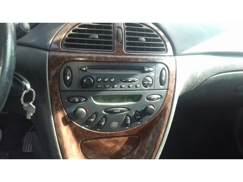 citroen c5 berlina del año 2002