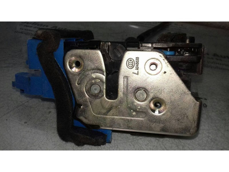 Recambio de cerradura puerta trasera izquierda para kia cee´d drive referencia OEM IAM 81410A2100JFM 81410A2100 9125000300