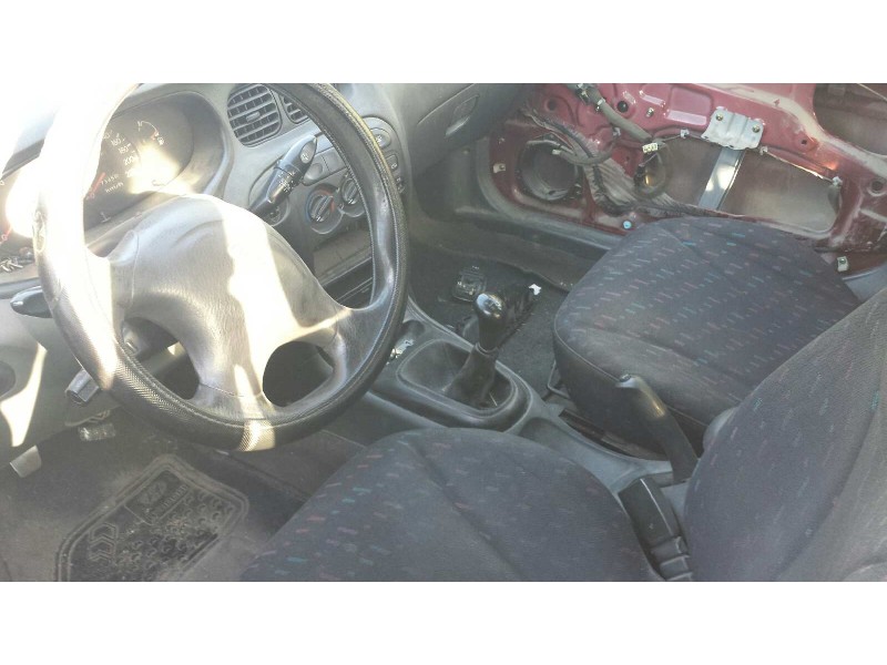 hyundai lantra berlina (rd) del año 1998