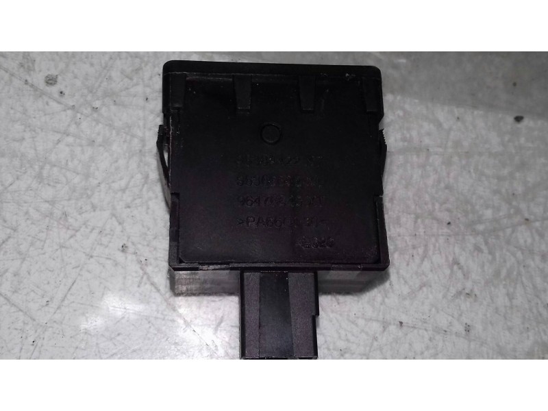 Recambio de mando luces para peugeot 508 access referencia OEM IAM 96384422XT CONECTOR 3 PINES REGULACION LUCES