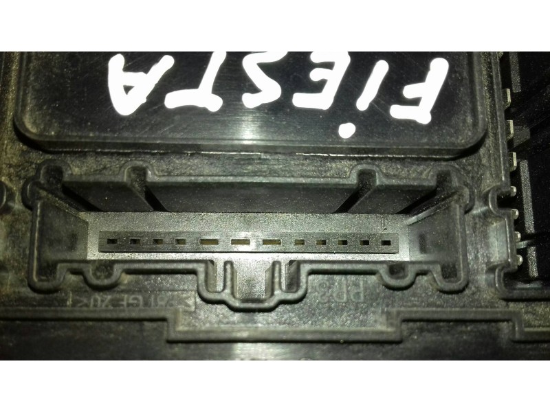 Recambio de caja reles / fusibles para ford fiesta berlina (dx) básico referencia OEM IAM YS6T14K150AB 65GF70002 SIEMENS