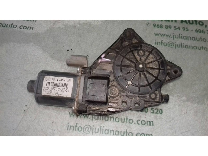 Recambio de motor elevalunas delantero izquierdo para hyundai i30 1.6 cat referencia OEM IAM 824502R000FD  2 PINES