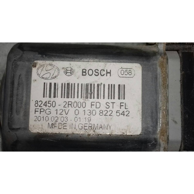 Recambio de motor elevalunas delantero izquierdo para hyundai i30 1.6 cat referencia OEM IAM 824502R000FD  2 PINES