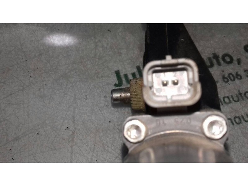 Recambio de motor elevalunas delantero izquierdo para hyundai i30 1.6 cat referencia OEM IAM 824502R000FD  2 PINES