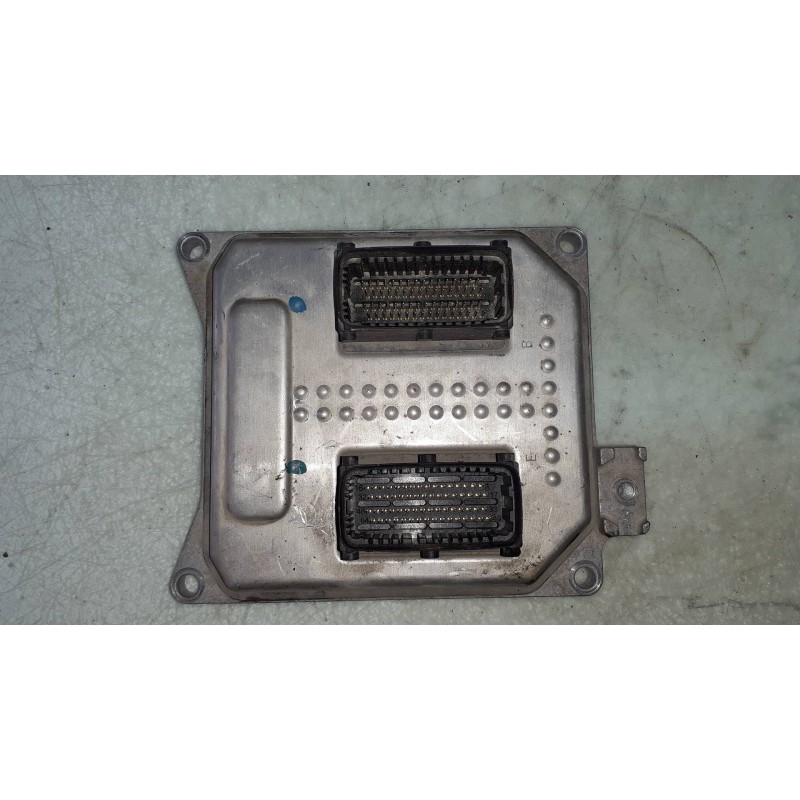 Recambio de centralita motor uce para opel astra h ber. cosmo referencia OEM IAM 55568735 5WK9463 SIEMENS VDO