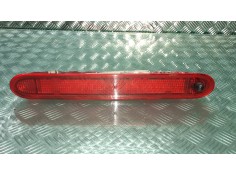 Recambio de luz central de freno para renault kangoo dynamique referencia OEM IAM 89071180SG 439496DAG 89071177AG