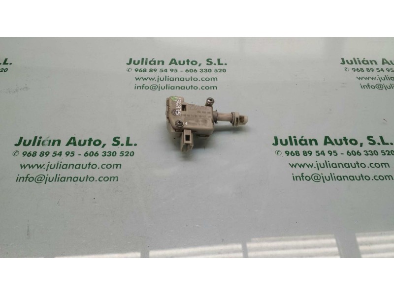 Recambio de motor cierre centralizado tapa combustible para volkswagen bora berlina (1j2) referencia OEM IAM 3B0959782  