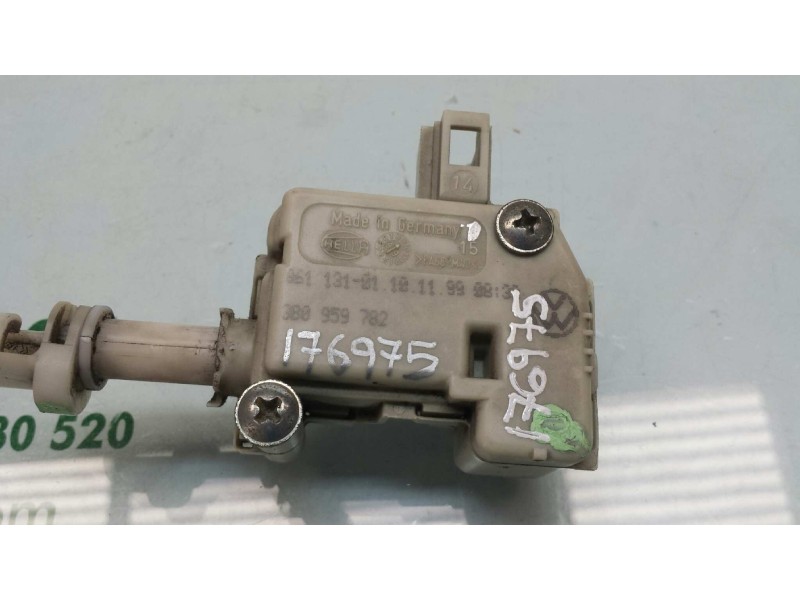 Recambio de motor cierre centralizado tapa combustible para volkswagen bora berlina (1j2) referencia OEM IAM 3B0959782  