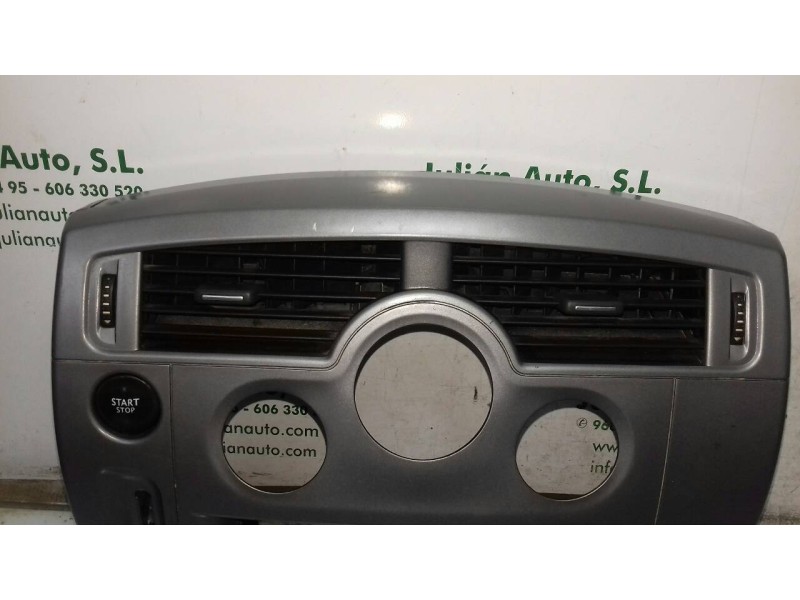 Recambio de rejilla aireadora para renault scenic ii authentique referencia OEM IAM A8200140713 E8200140720 DEL SALPICADERO