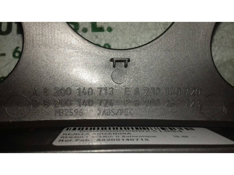 Recambio de rejilla aireadora para renault scenic ii authentique referencia OEM IAM A8200140713 E8200140720 DEL SALPICADERO