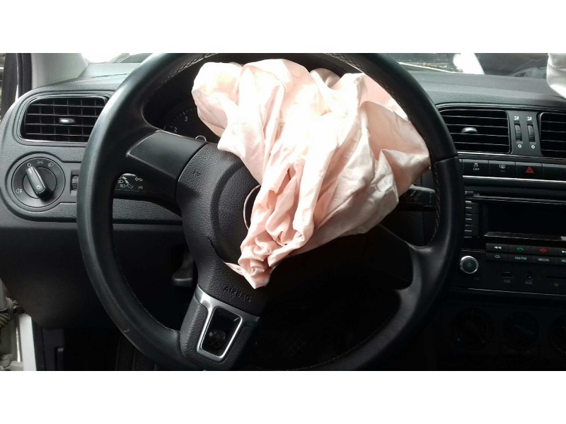 volkswagen polo (6r1) del año 2013