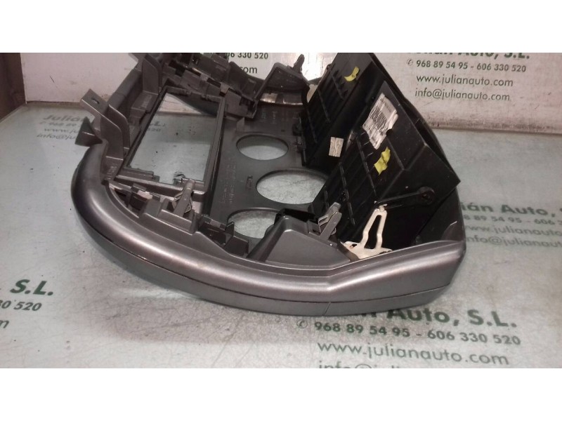 Recambio de rejilla aireadora para renault scenic ii authentique referencia OEM IAM A8200140713 E8200140720 DEL SALPICADERO