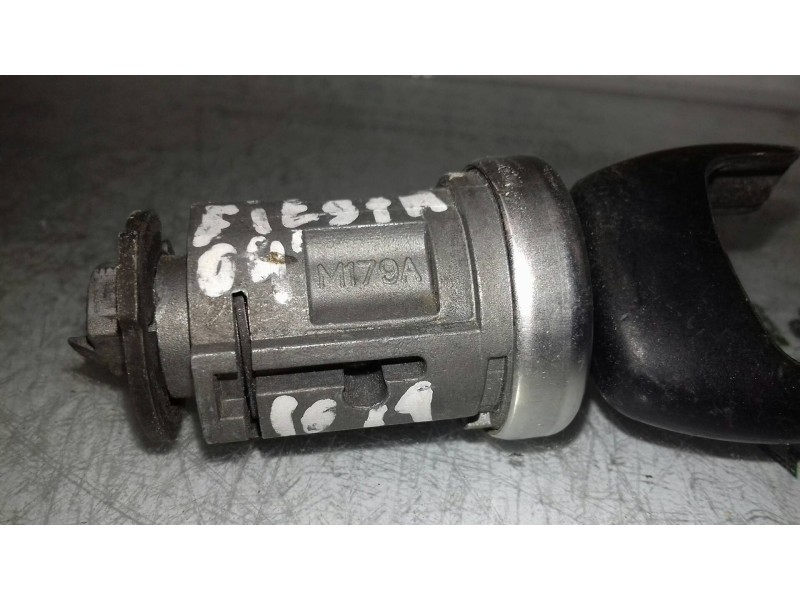 Recambio de conmutador de arranque para ford fiesta (cbk) ambiente referencia OEM IAM M179A  