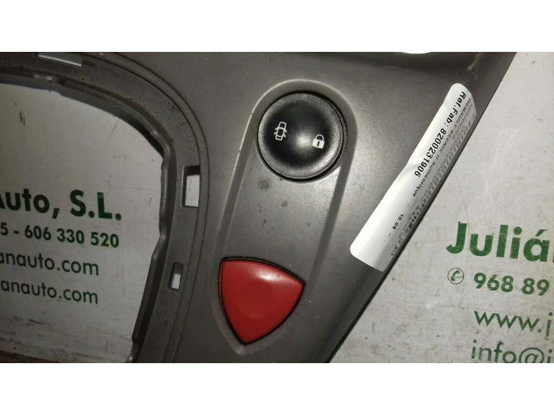 Recambio de warning para renault scenic ii authentique referencia OEM IAM 8200231906 8200407415 CIERRE PUERTAS