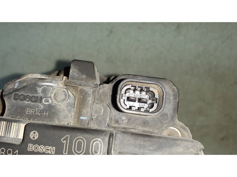 Recambio de alternador para opel astra h ber. cosmo referencia OEM IAM 13229984 BOSCH 100A