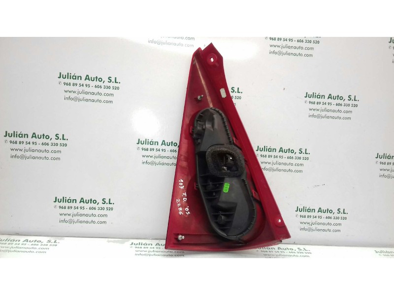 Recambio de piloto trasero derecho para peugeot 107 urban referencia OEM IAM 815500H040  